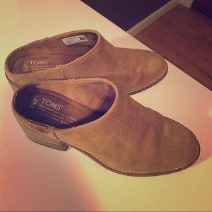 TOMs Mules